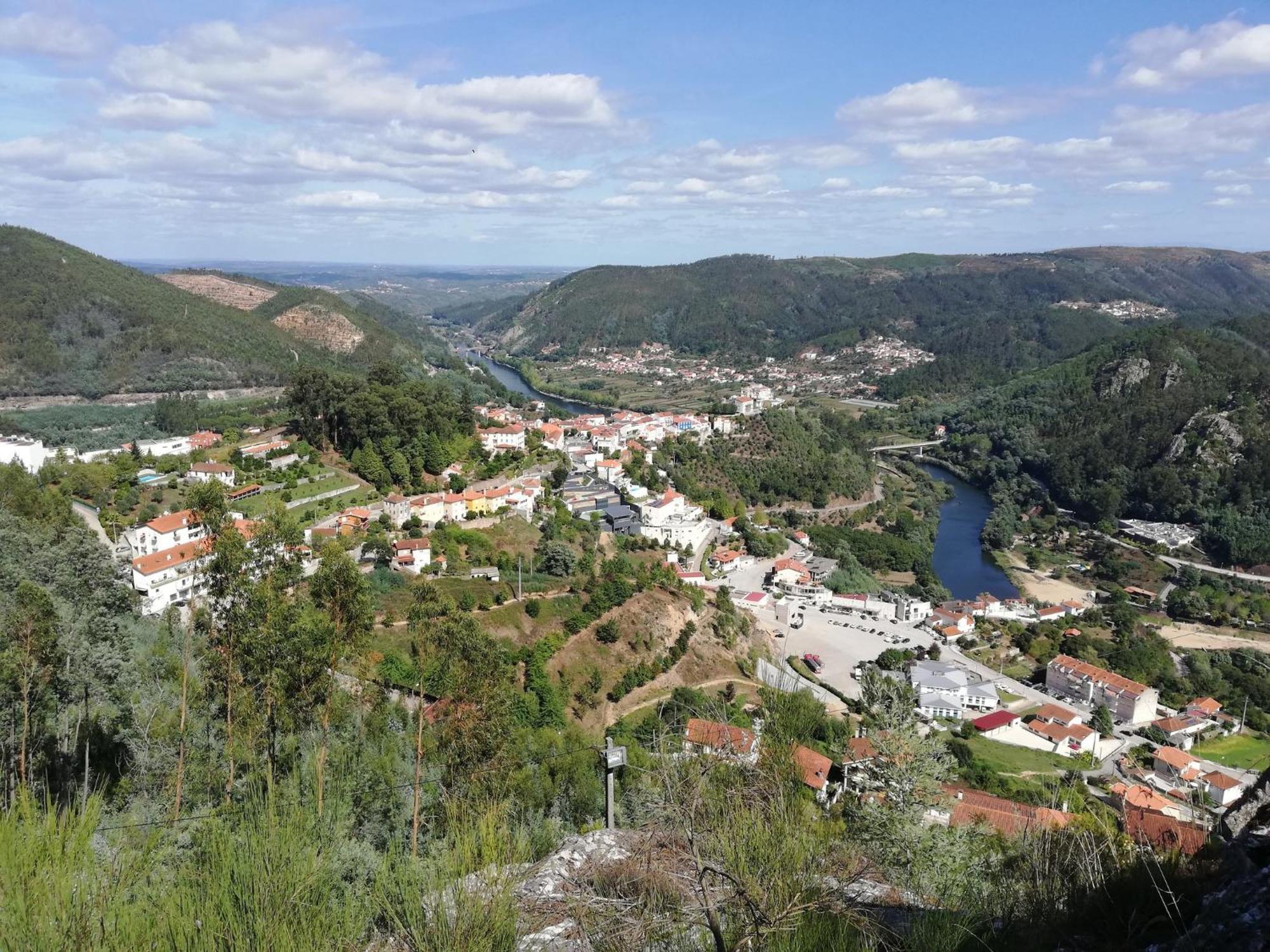Mondalva Guesthouse Sao Pedro de Alva Εξωτερικό φωτογραφία